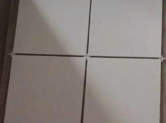 قیمت موزاییک سفید ۴۰*۴۰[اسکندری]