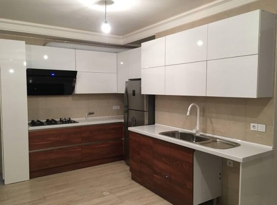 دستمزد نصب کابینت هایگلاس در کرج[ابراهیمی]