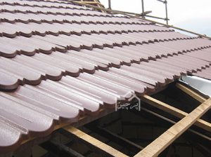 قیمت پوشش سقف شیبدار ضخامت ۰٫۵cm پرچین