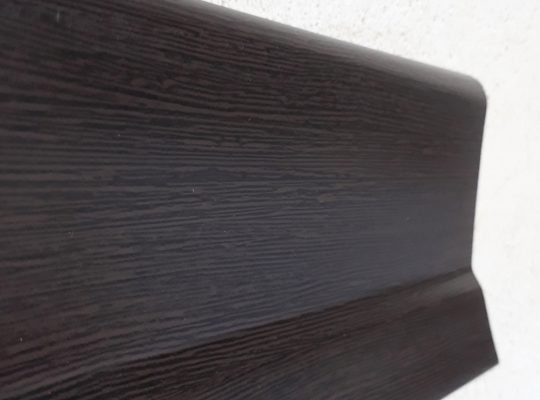 قیمت قرنیز ۹ cm ونگه PVC طول ۳متر[بلوط پروفیل]