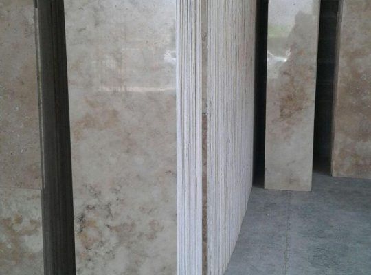 قیمت سنگ تراورتن بی موج حاجی آباد عرض ۴۰[کوه نور]
