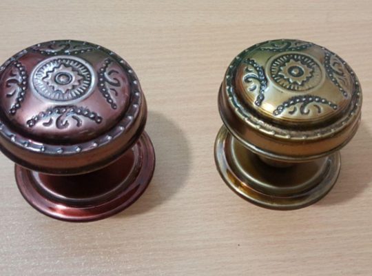 قیمت دستگیره تک پیچ حیاطی طرح گل برلیان