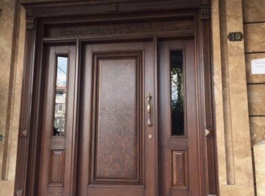 قیمت درب لابی تمام چوب [گیرین وود دیزاین]