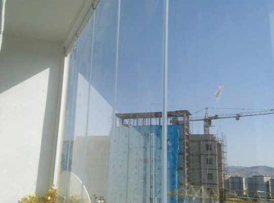 قیمت شیشه تراس بازشو ریلی[راش دکور]