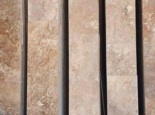 قیمت تراورتن بی موج کمرشاهی شکلاتی درجه دو[آسنگ]