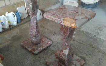میز جلو مبلی از سنگ زیبای کنگلومرا[حایر سنگ]
