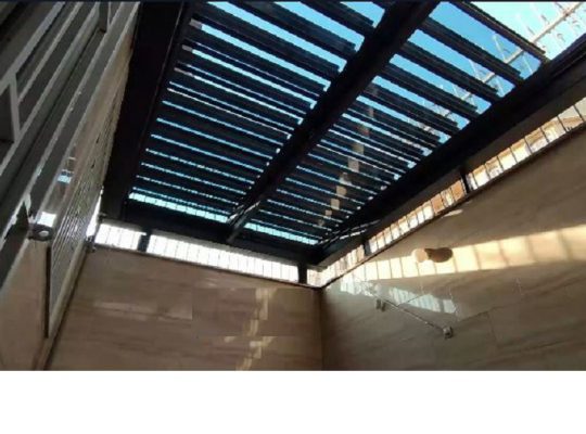 قیمت سقف متحرک لوور شیشه ای[آلباتروس]