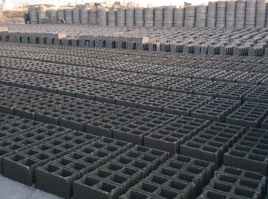قیمت بلوک سیمانی سبک ۴۰*۲۰*۱۵ [لوکا بلوک]