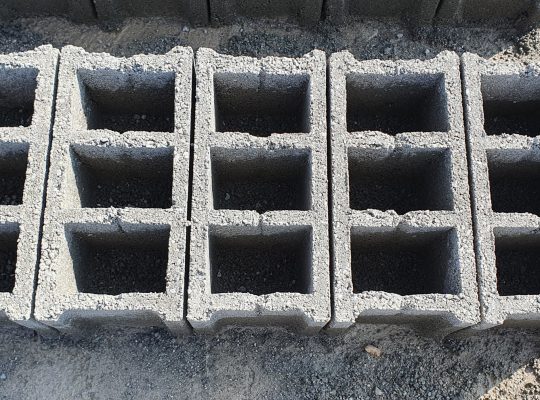 قیمت بلوک سیمانی سبک ۴۰*۲۰*۲۰ [لوکا بلوک]