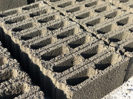 قیمت بلوک سیمانی فوق سبک ۱۰[قائم]
